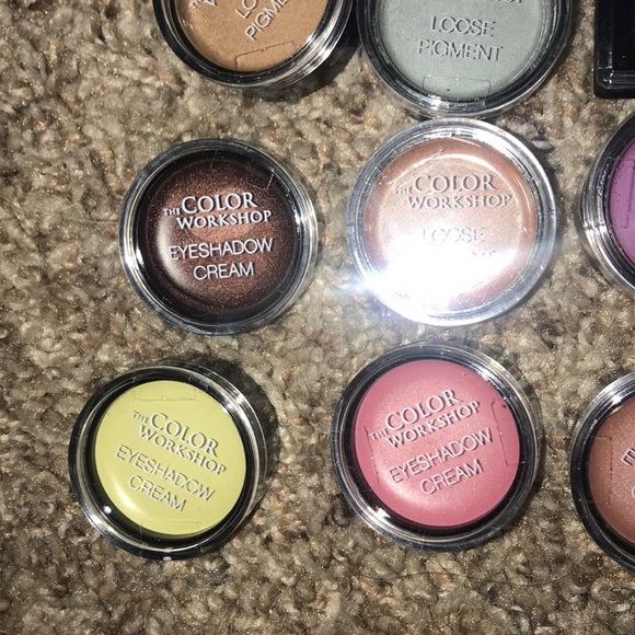 Eyeshadows - Picture 2 of 8